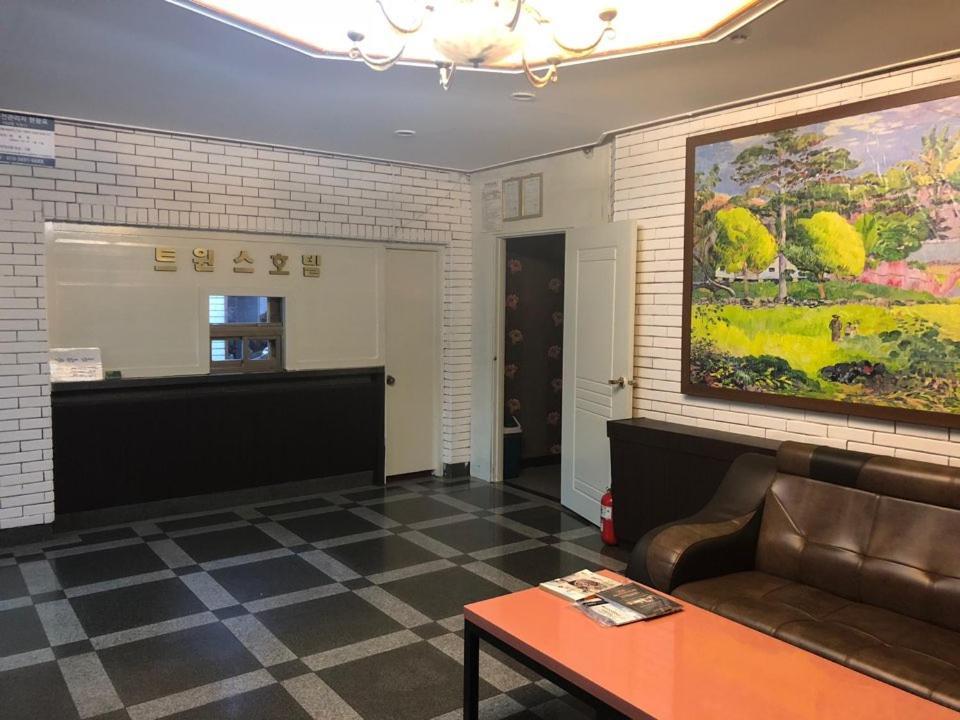 Twins Hotel Τζέτζου Εξωτερικό φωτογραφία